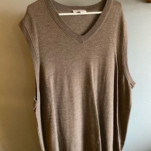 Turnbury sweater vest